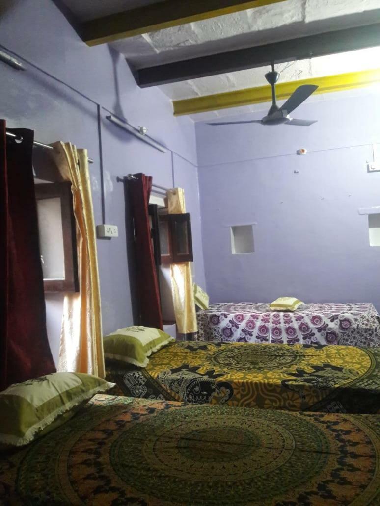 Mother Hostel Varanasi Luaran gambar
